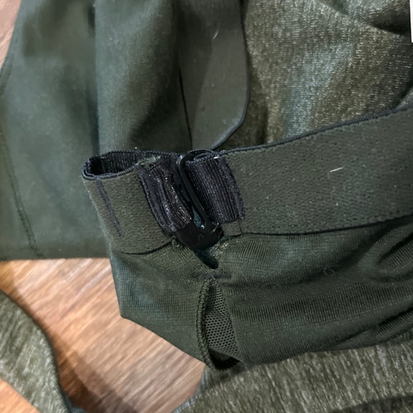 Lulu lemon top - Picture 4 of 5